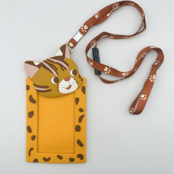 PVC軟膠卡套-卡通公仔卡套廠牌